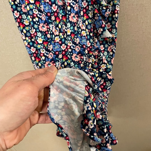 Dress - Picture 2 of 6